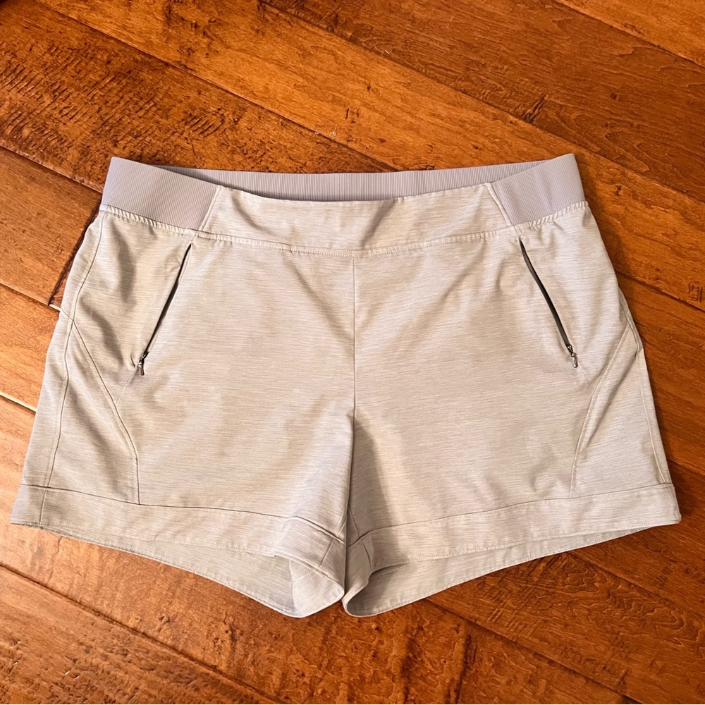 CALIA by Carrie Underwood Women's XL Anywhere Shorts